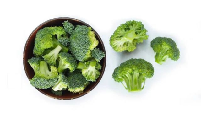 Broccoli Low-calorie-superfoods